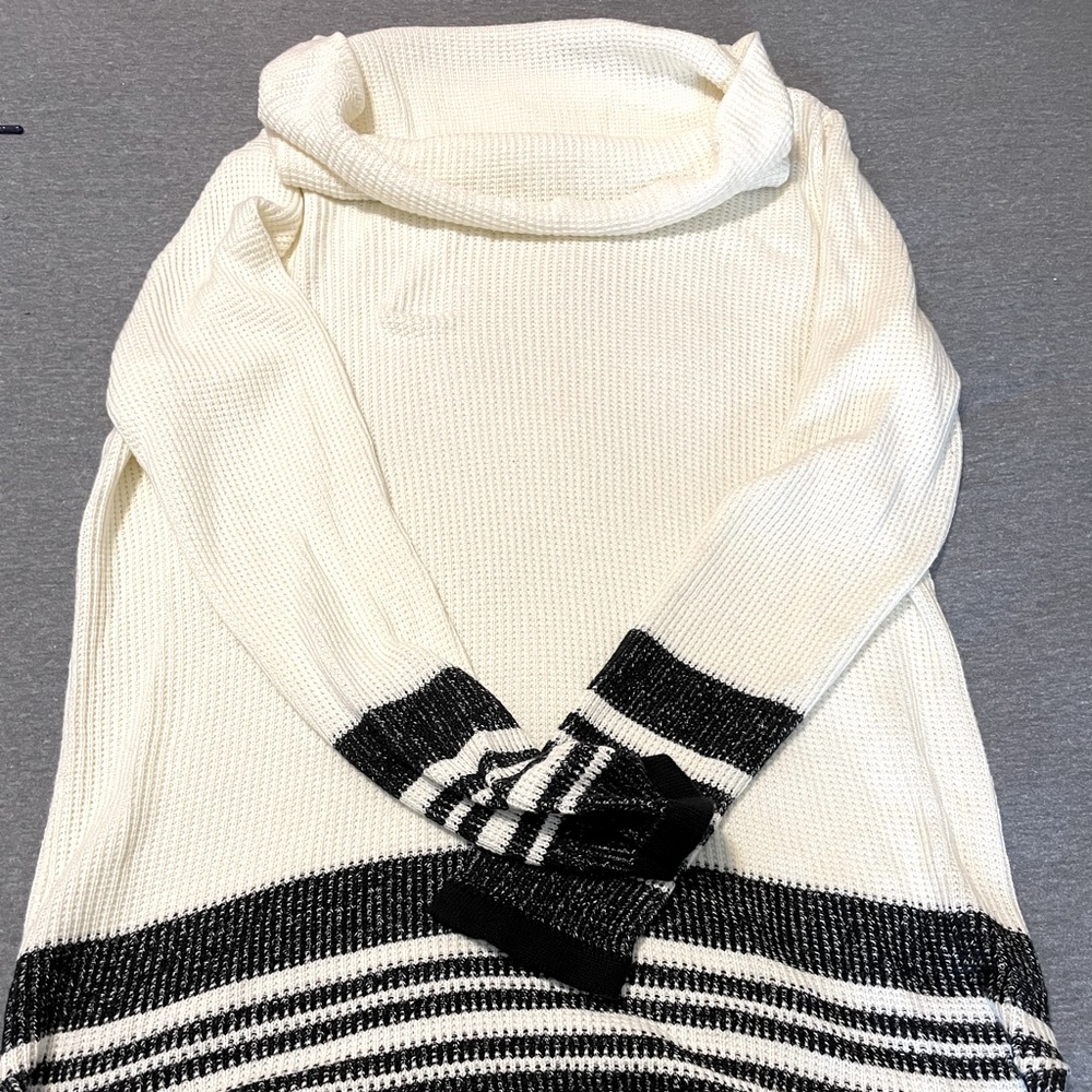 Market and Spruce cowl neck oversized sweater